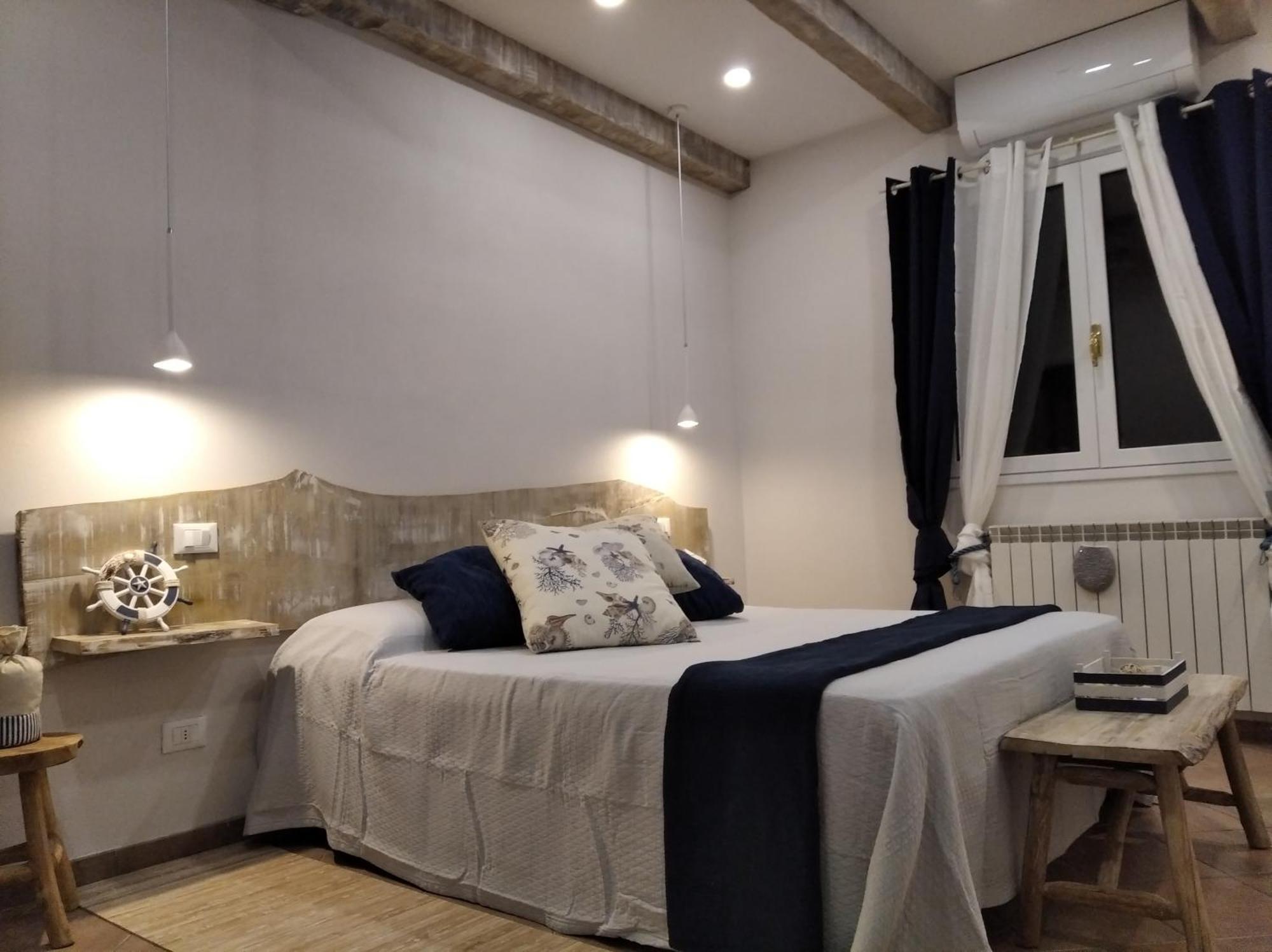 Chez Luis Apartment Imperia Bilik gambar